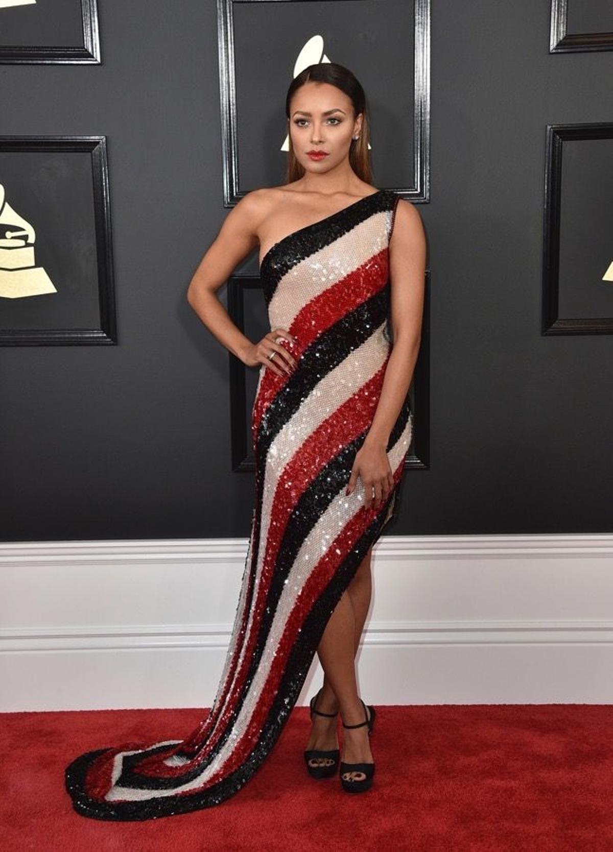 Premios Grammy 2017, Kat Graham