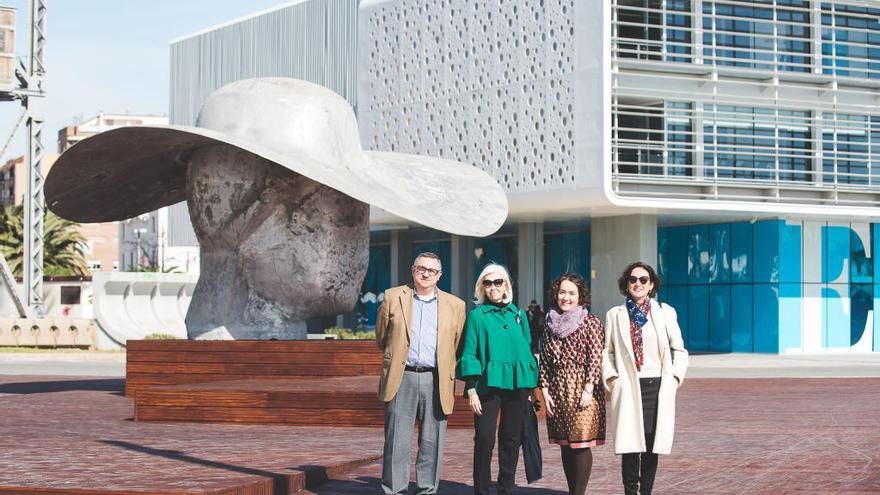 Llorens, Herrero, Tello y García, con la obra.