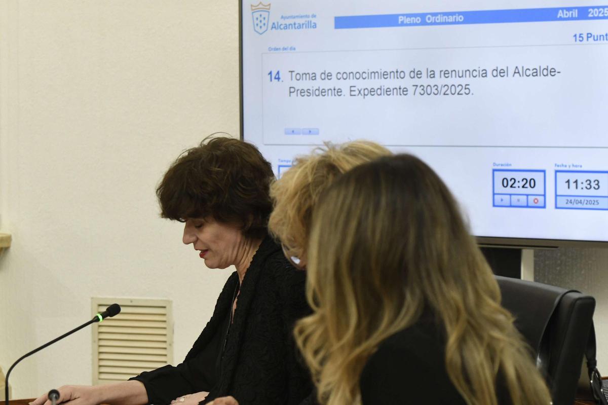 Lara Hernández, portavoz socialista, en un momento del Pleno.