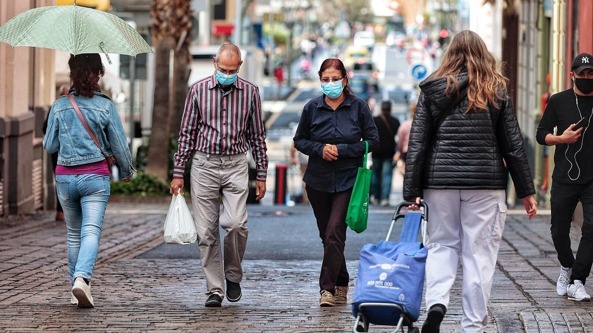 Sanidad confía en completar la vacunación de mayores de 80 años en dos semanas