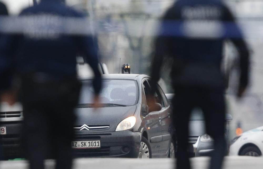 La policía belga dispara a un vehículo sospechoso en Bruselas