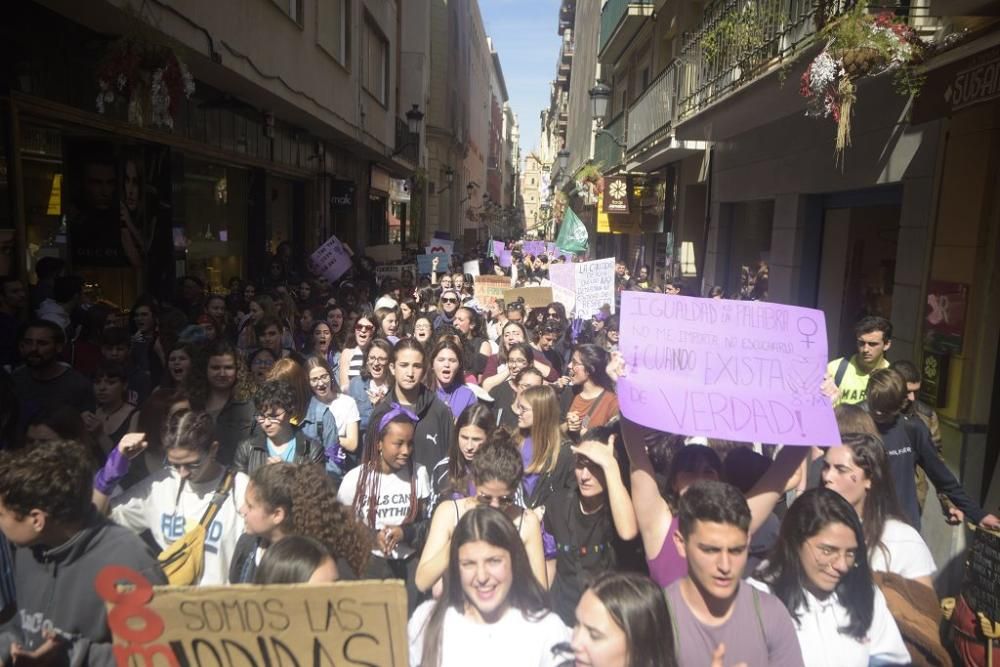 La feministas calientan motores antes de la manifestación del 8-M en Murcia