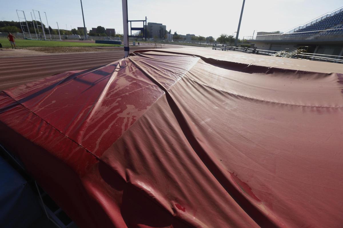 Estado actual en el que se encuentran las pistas de atletismo del CAD.