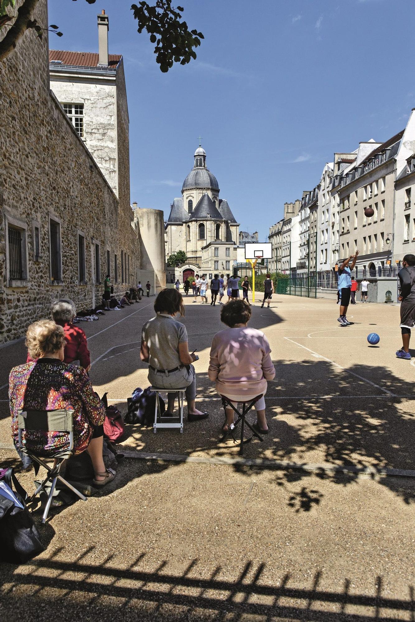 Iglesia de San Pablo-San Luis, cerca de la muralla de Philippe Auguste.
