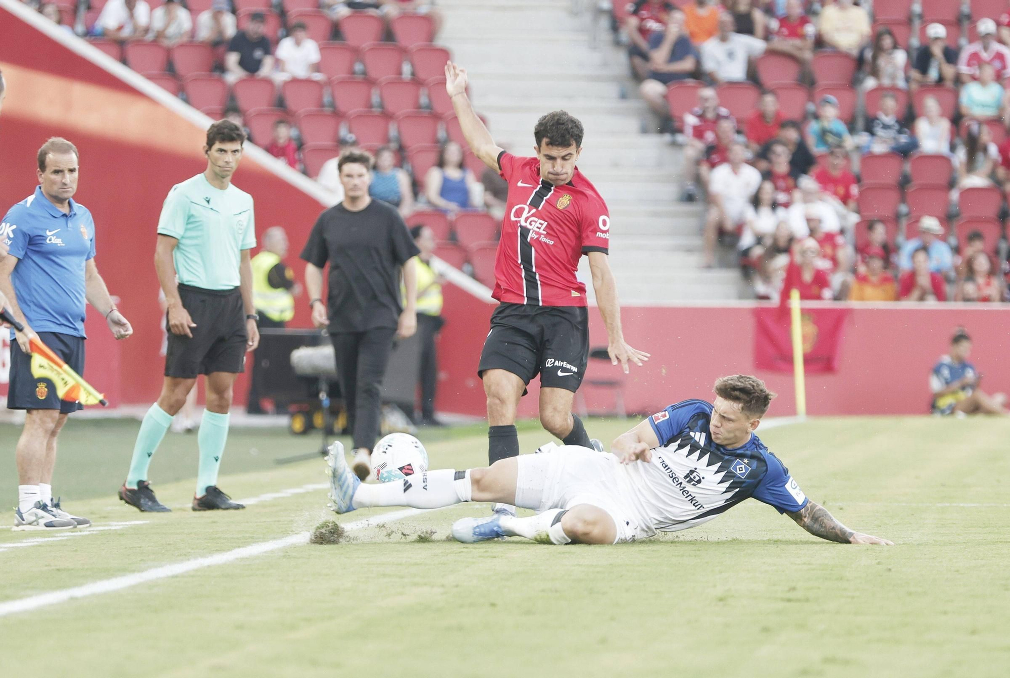 FOTOS | El Mallorca gana el Trofeu Ciutat de Palma al derrotar al Hamburgo