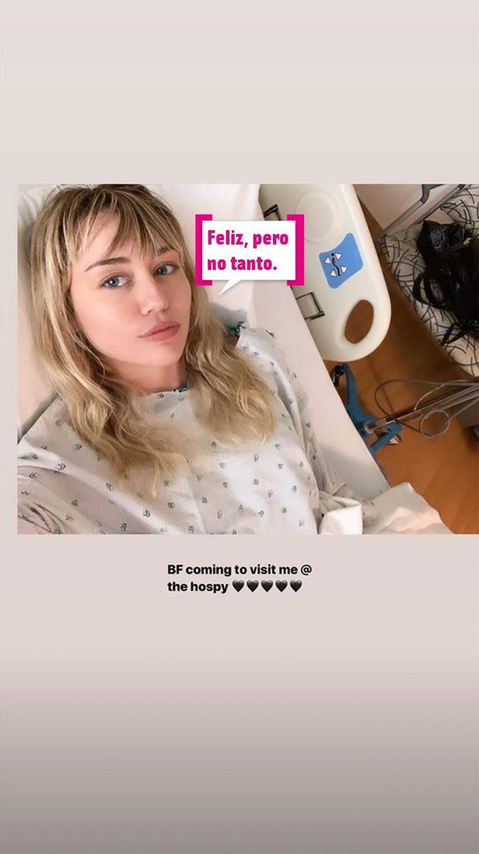 Miley Cyrus espera visita en el hospital