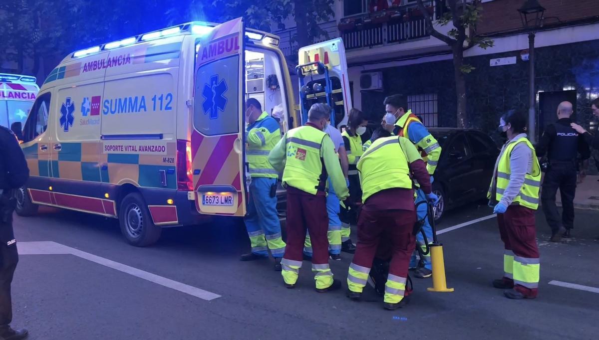 Una mujer, en estado crítico tras ser apuñalada en el cuello presuntamente por su marido en Móstoles (Madrid)