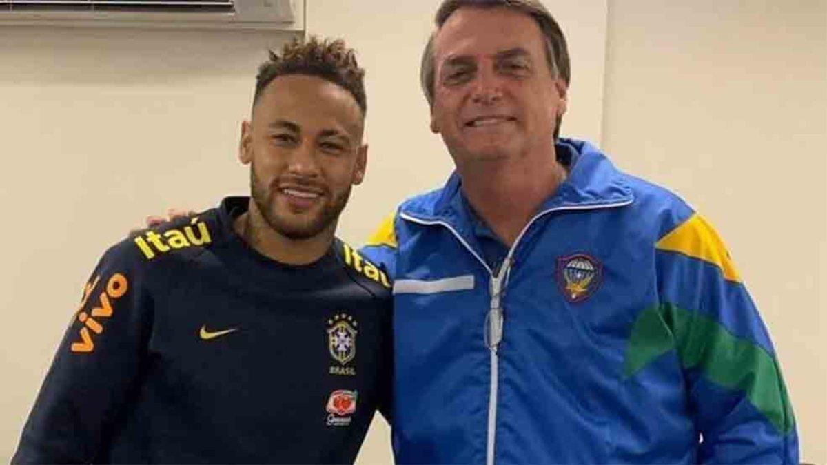 Neymar, junto al presidente Jair Bolsonaro