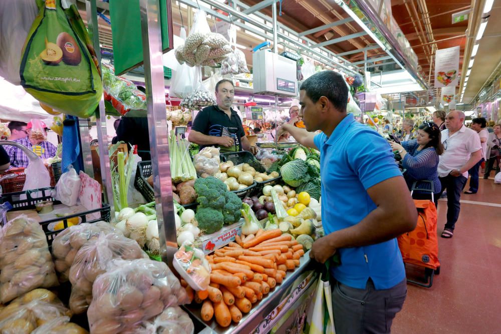 I Entrada de la Clòtxina y 60 aniversario del Mercado del Cabanyal