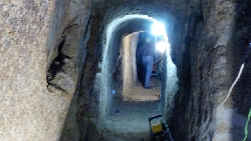 Al descobert 3 búnquers i 70 metres de túnels de la Guerra Civil a Blanes