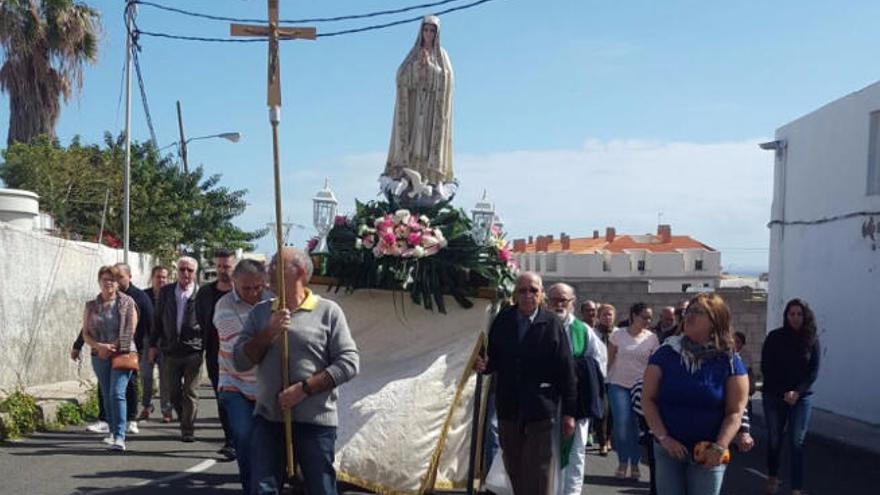 Procesión de la Virgen de Fátima por La Viña.