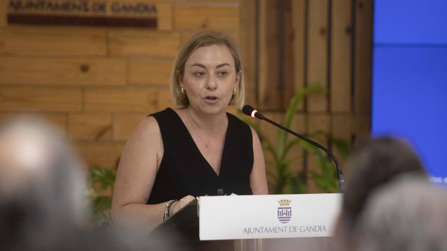 La vicepresidenta Natàlia Enguix anuncia que suspende ayudas de la diputación a Gandia