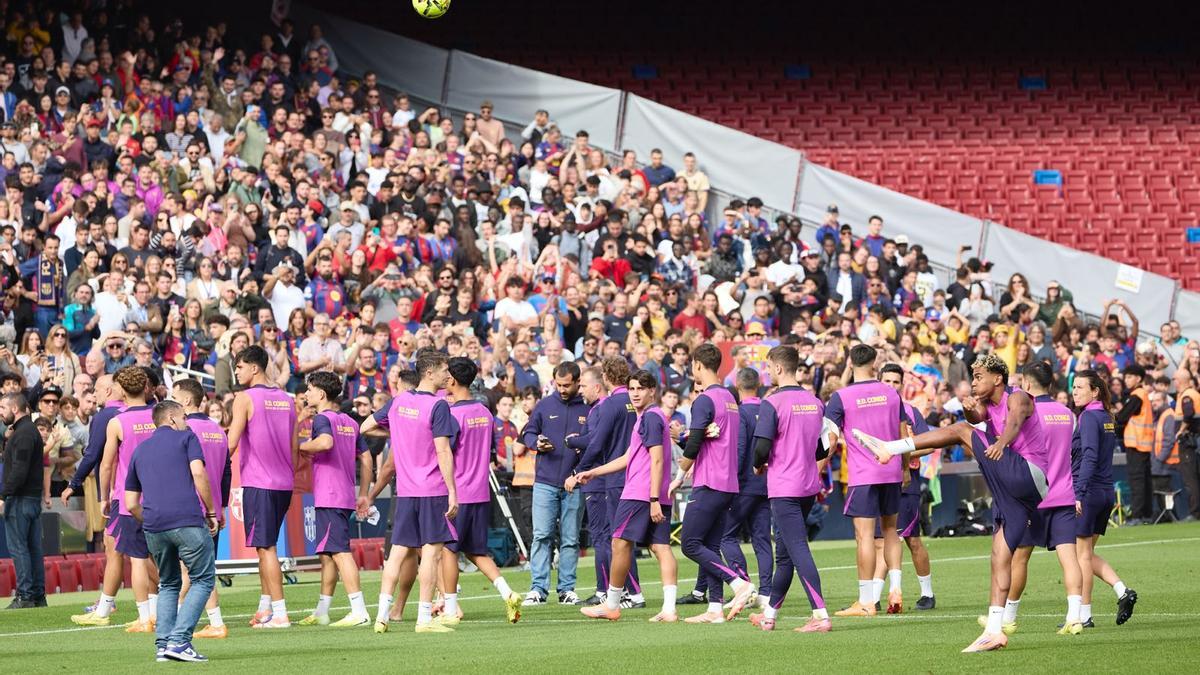 Las espectaculares imágenes del entrenamiento a puertas abiertas del Camp Nou