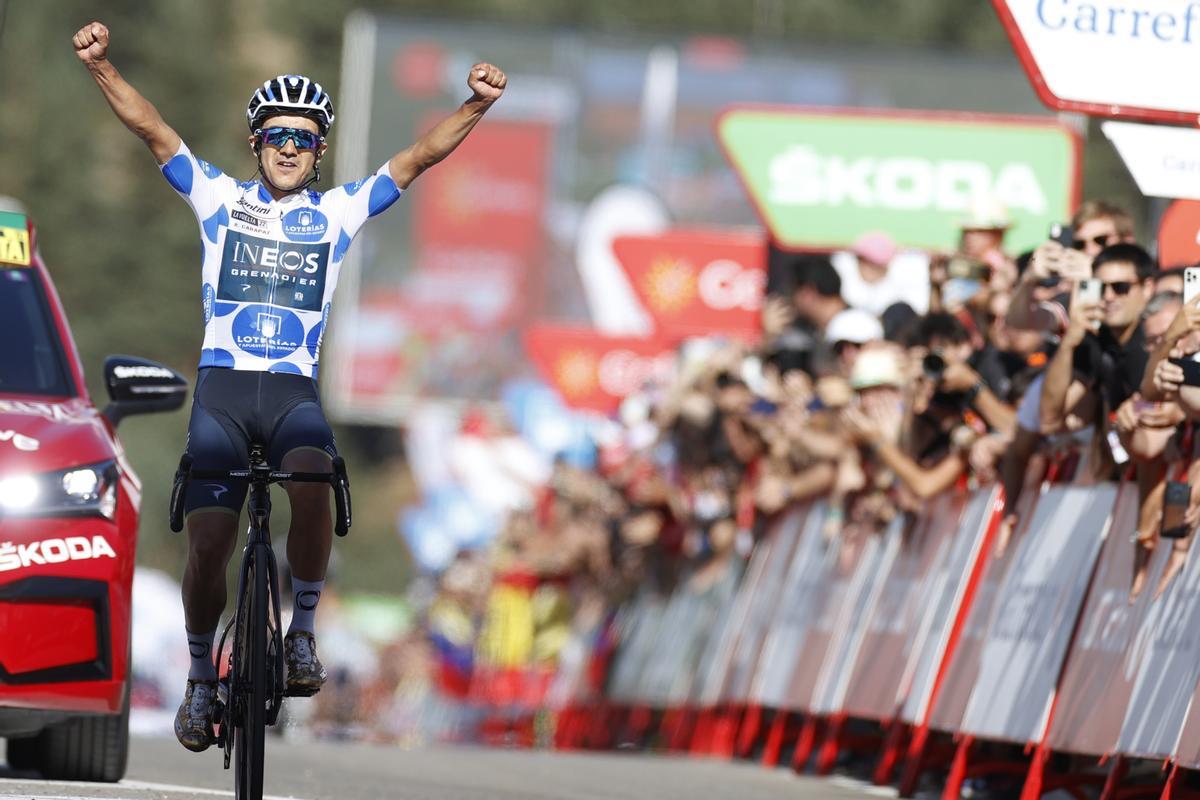 MADRID, 10/09/2022.- El ciclista ecuatoriano Richard Carapaz (Ineos) vence en la 20ª etapa de la Vuelta 2022 entre Moralzarzal y el Puerto de Navacerrada, este sábado. EFE/ Javier Lizón MADRID, 10/09/2022.- El ciclista ecuatoriano Richard Carapaz (Ineos) vence en la 20ª etapa de la Vuelta 2022 entre Moralzarzal y el Puerto de Navacerrada, este sábado. EFE/ Javier Lizón