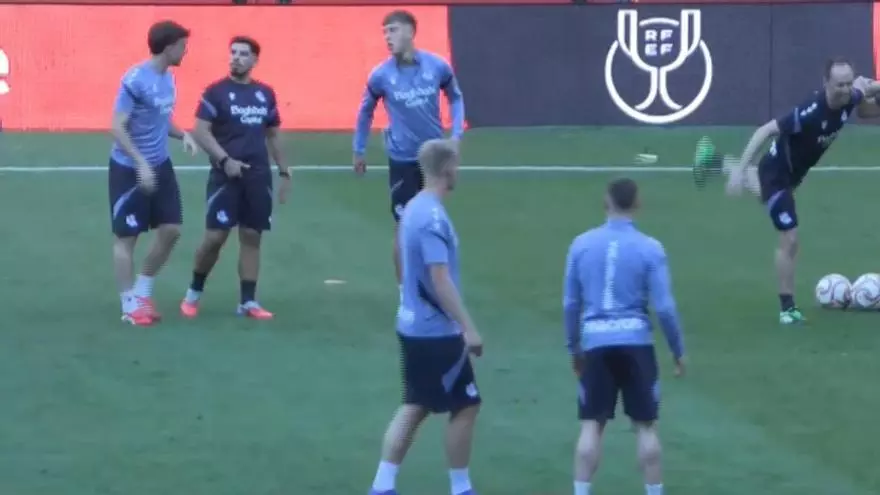 La Real completa el último entrenamiento previo a final de Copa con Gorrotxategi y Yangel