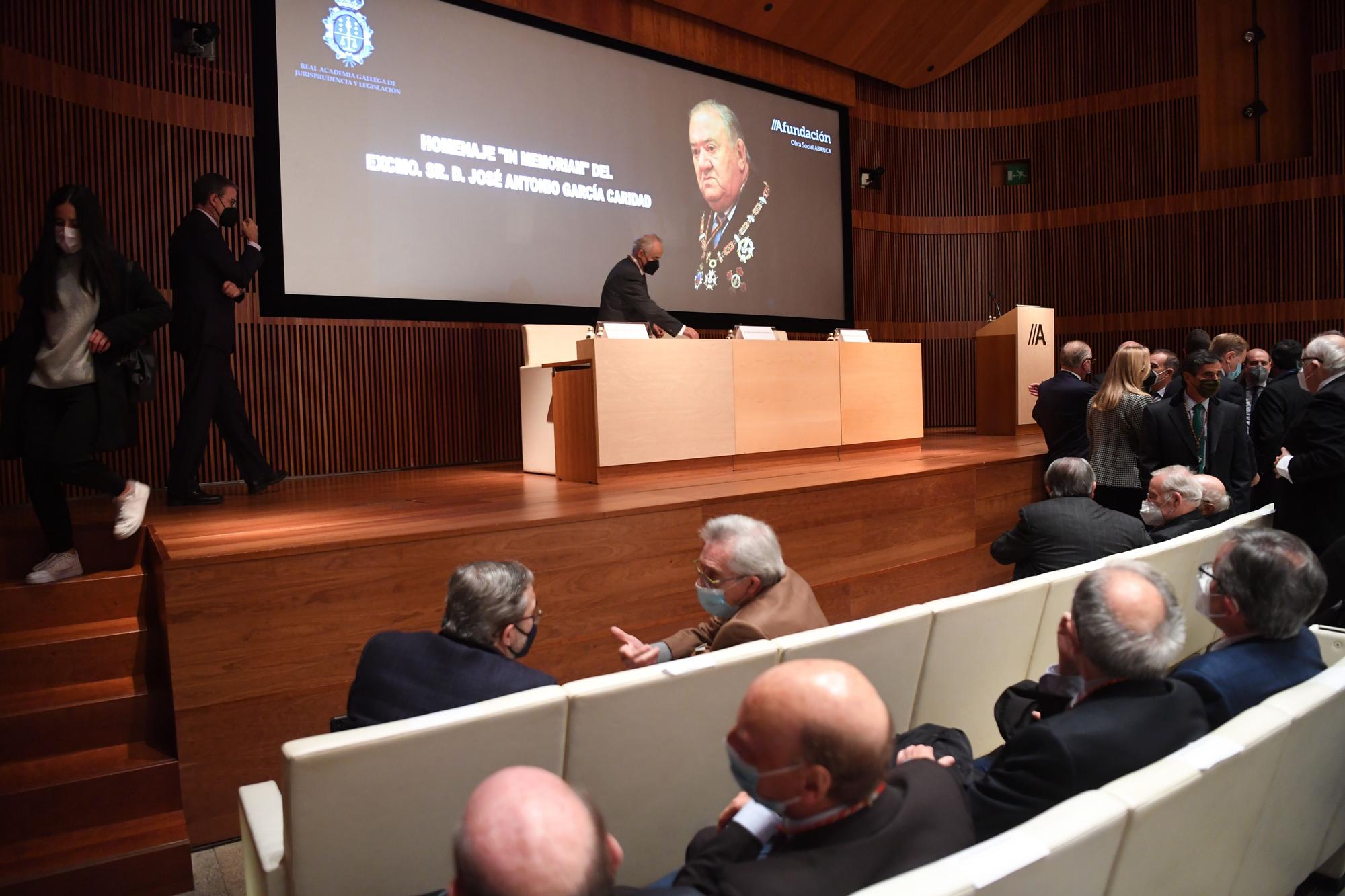 Homenaje al magistrado José Antonio García Caridad