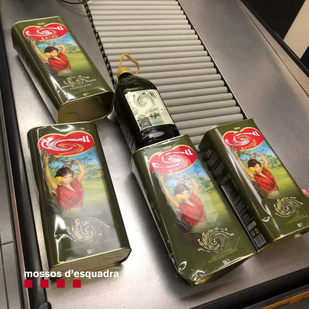 Proven de robar oli d'oliva d'un supermercat de Palafrugell i intenten atropellar el vigilant de seguretat