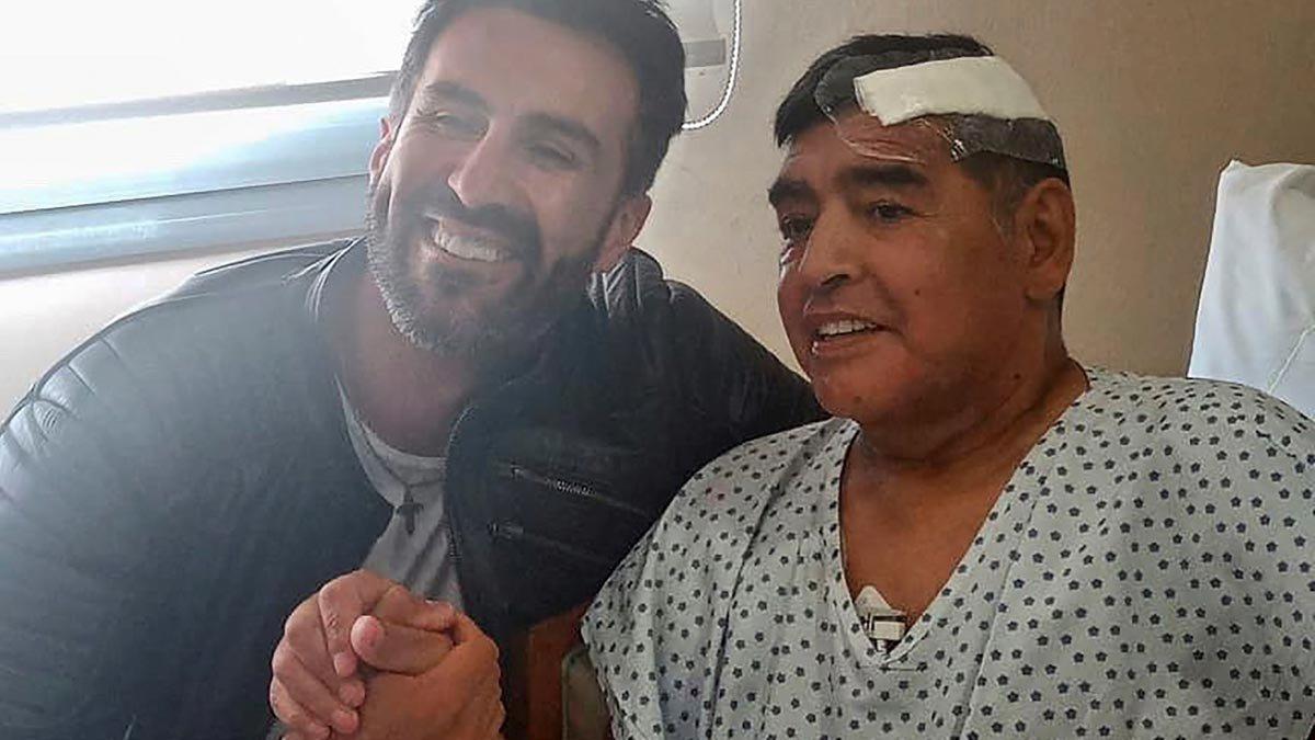 Maradona y el médico que le operó, Leopoldo Luque.