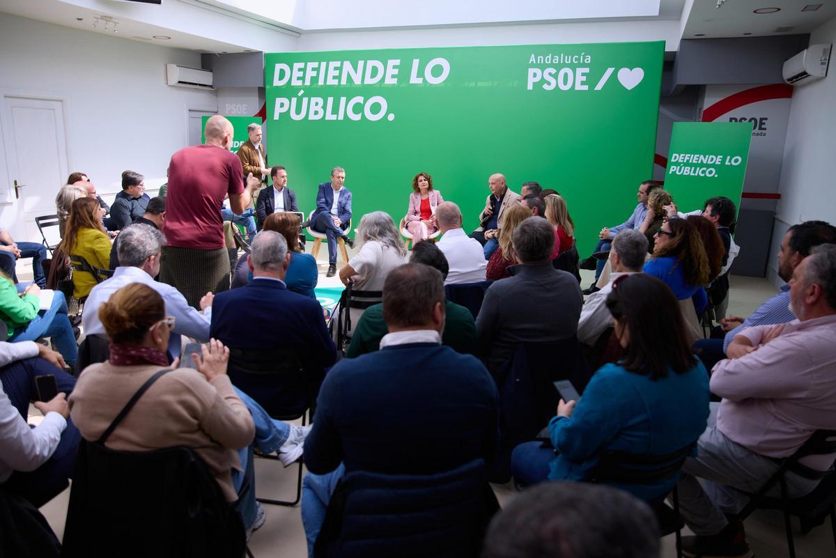 La secretaria general del PSOE-A, María Jesús Montero, se reúne con responsables de las principales agrupaciones socialistas de Sevilla. (Foto de archivo).