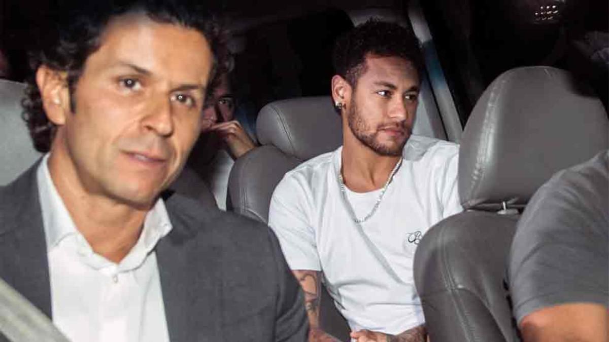 Neymar dejó el Barcelona por el PSG