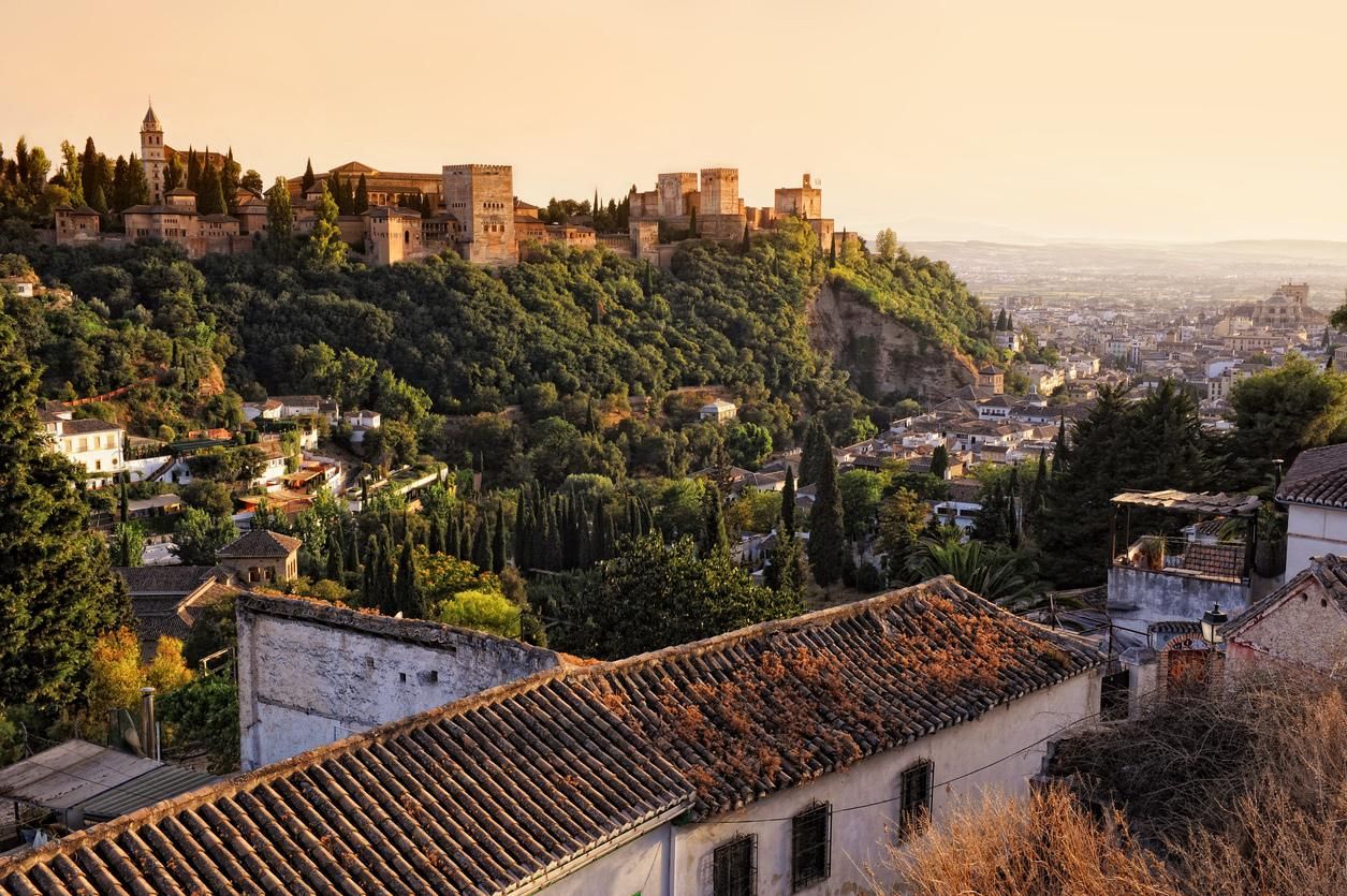 Más allá de La Alhambra, Granada tiene mucho más por ofrecer.