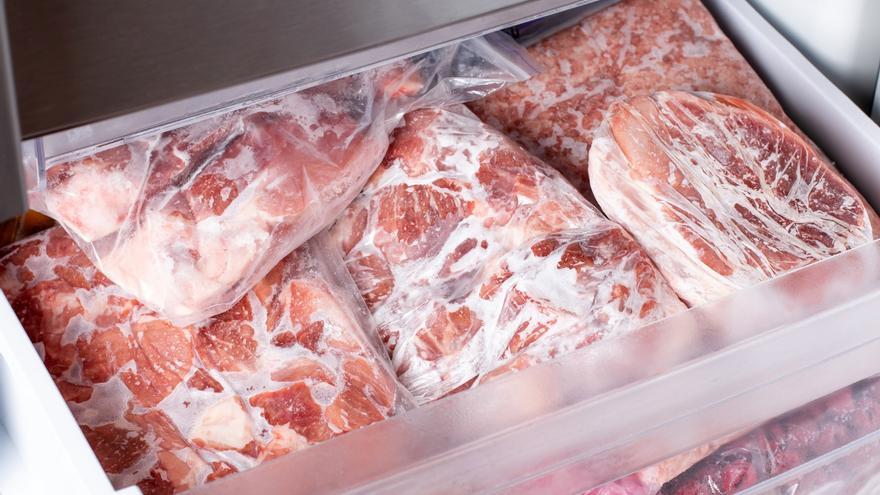 El truco para descongelar carne en 5 minutos