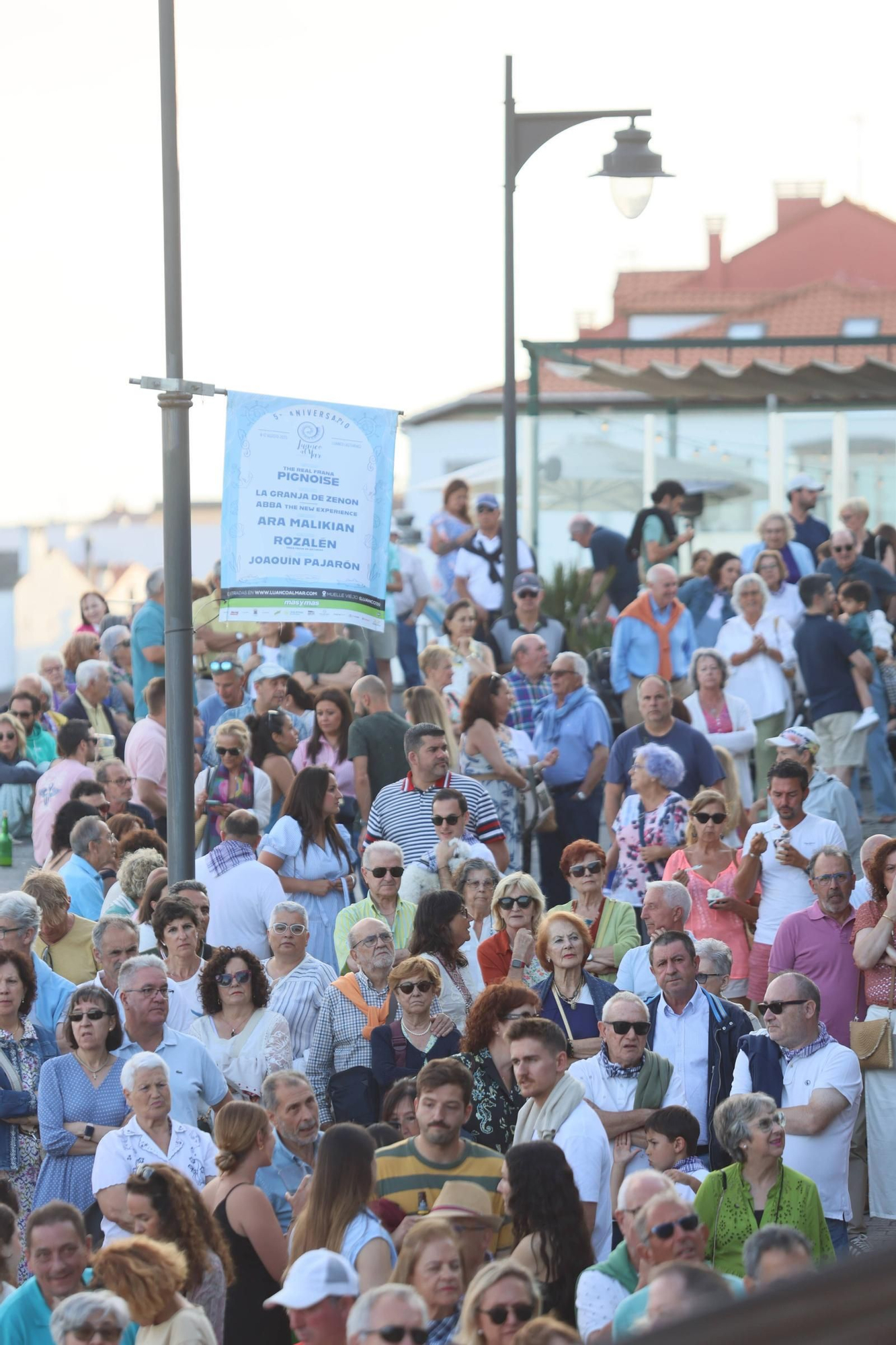 EN IMÁGENES: La procesión de "la llamada de la mar" en el Carmen de Luanco