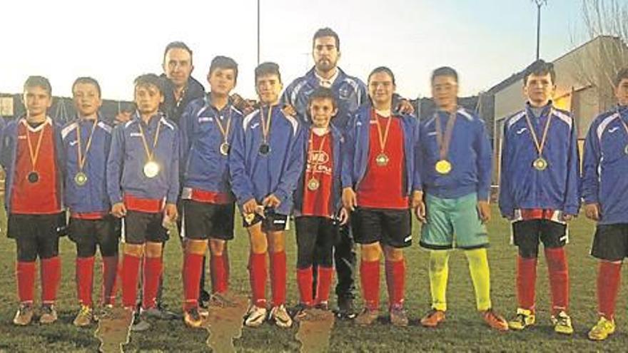 El Épila alevín gana el torneo de fútbol base comarcal