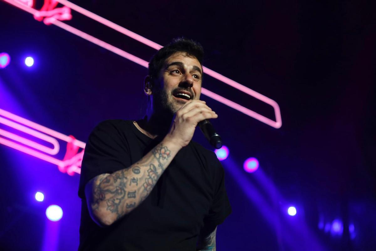 En imágenes | Melendi reivindica sus orígenes ante un público entregado en la Expo