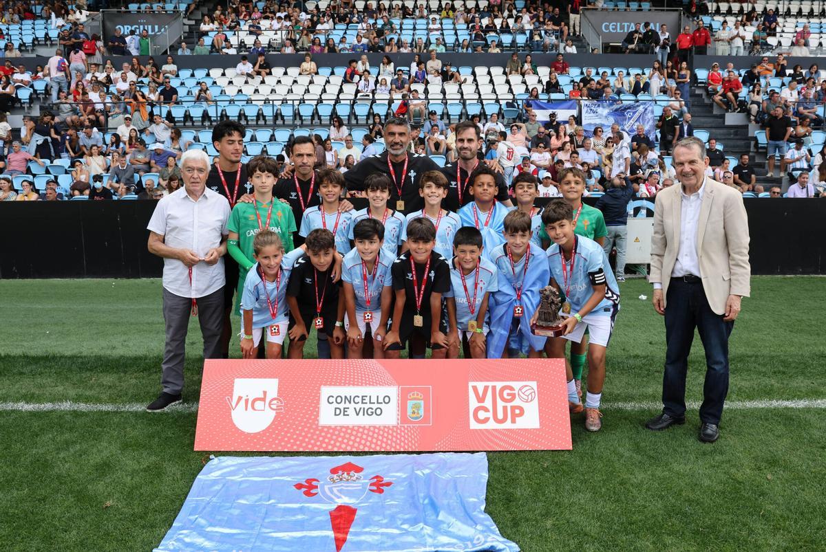 El estadio de Balaídos acogió las 18 finales de la última edición de la Vigo Cup, así como sus correspondientes entregas de premios.