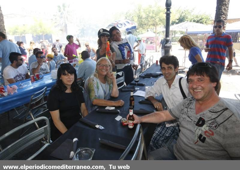 GALERÍA DE FOTOS - Día de las paellas en El Grao