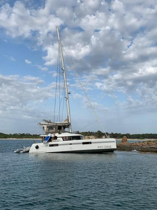 Barcos varados en la Colònia de Sant Jordi