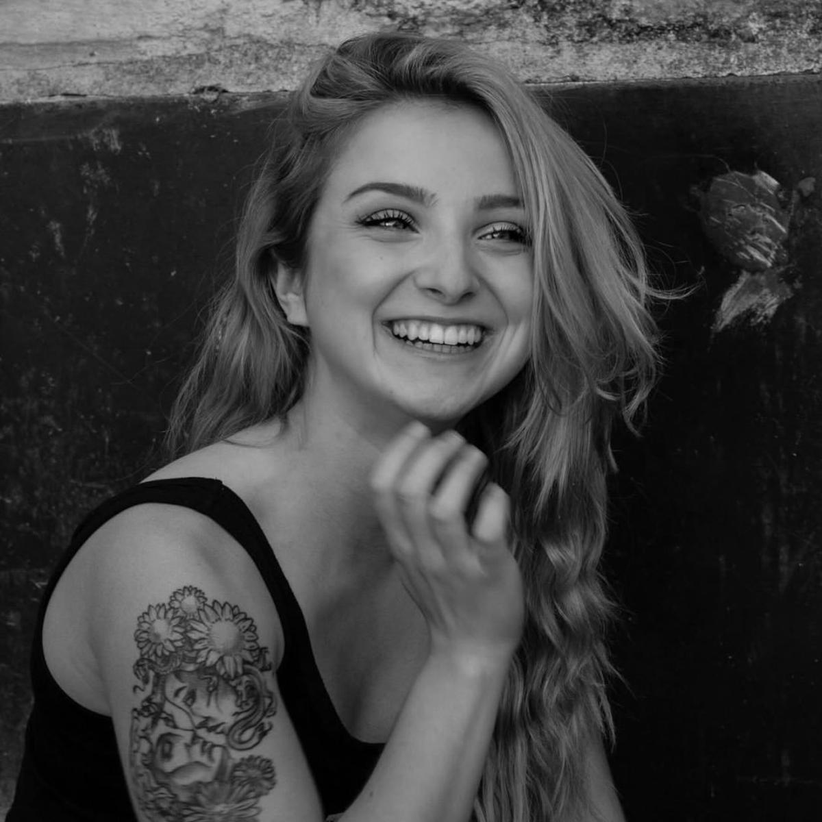 La artista Carmen de Matos.