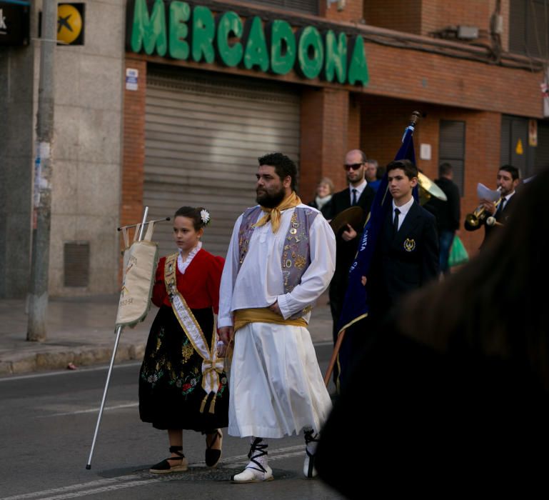 Los Moros y Cristianos de Altozano celebran su Mig Any