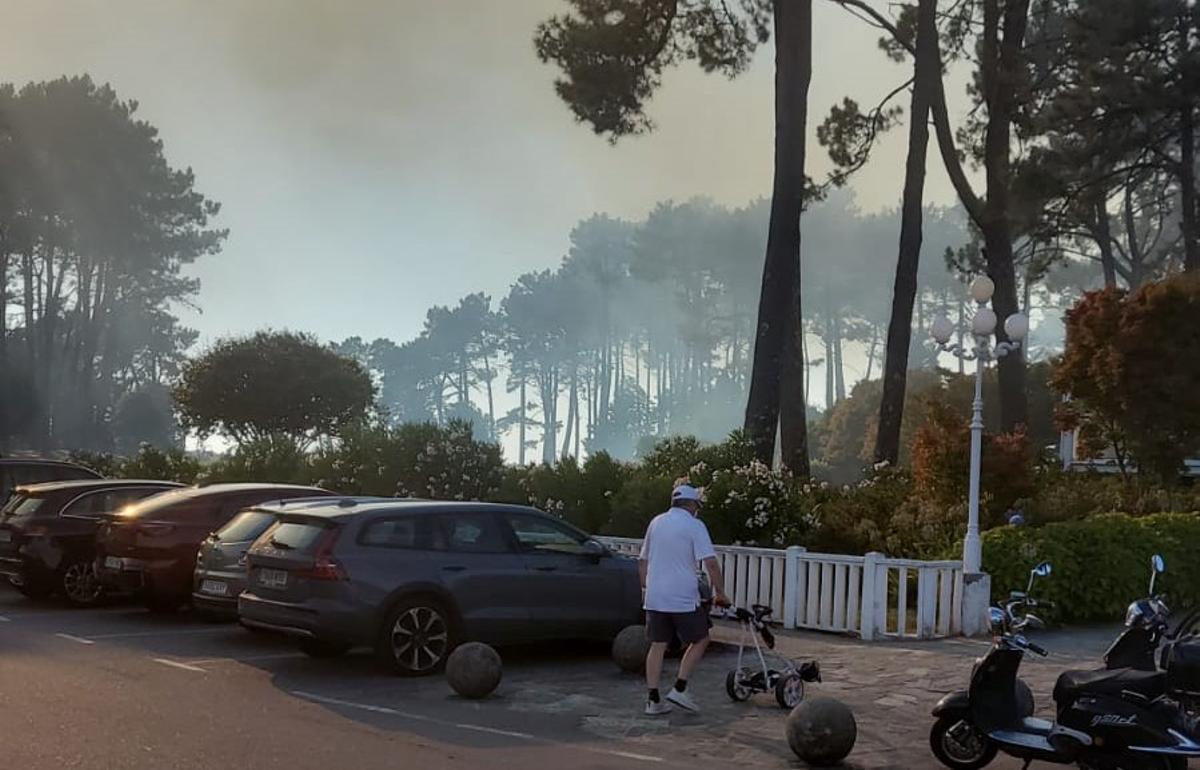 El incendio en el campo de golf.