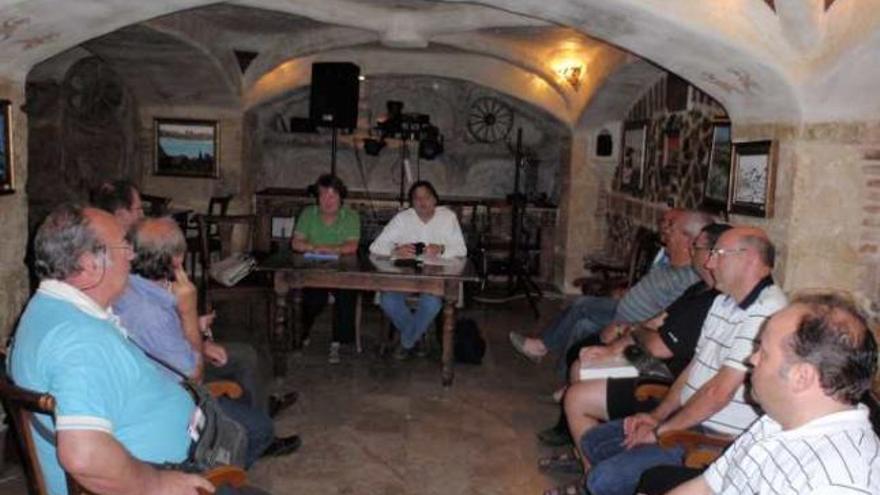 Los Verdes durante la reunión de ayer en Orihuela Costa.