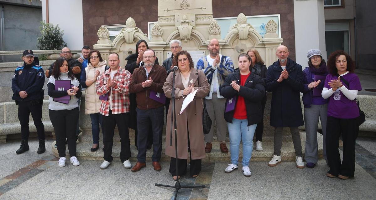 Concentración na Praza Villar Amigo de Malpica.