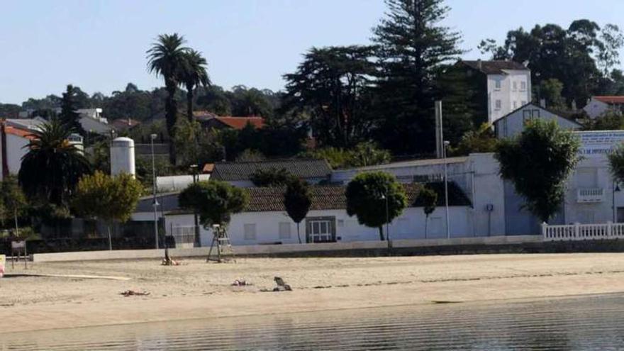 El último domingo de verano en la playa de O Preguntoiro. // Noé Parga