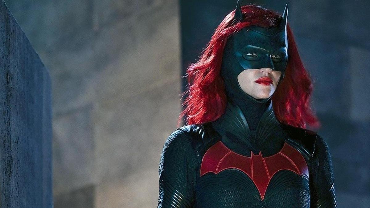 Ruby Rose, en un fotograma de la serie 'Batwoman'