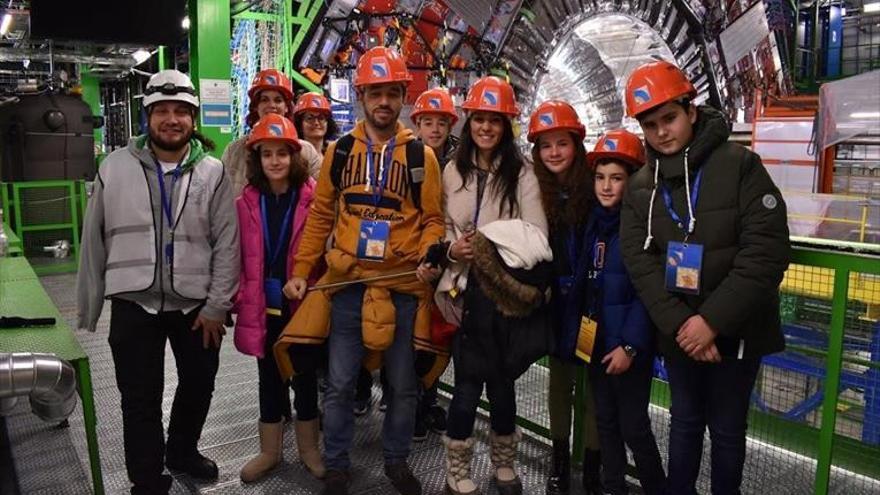 alumnos extremeños visitan el cern en suiza