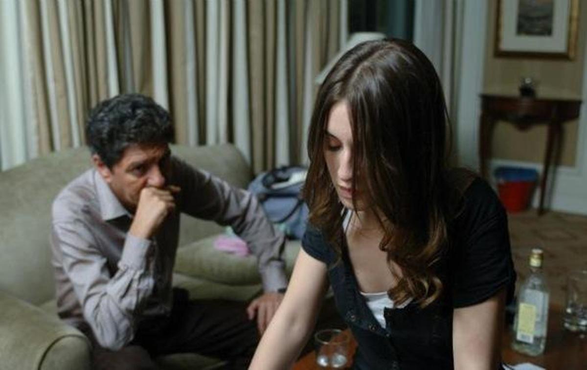 Dechent y María Valverde, en una escena del filme.