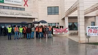 Los trabajadores de ambulancias se concentran en Antequera por un transporte sanitario digno