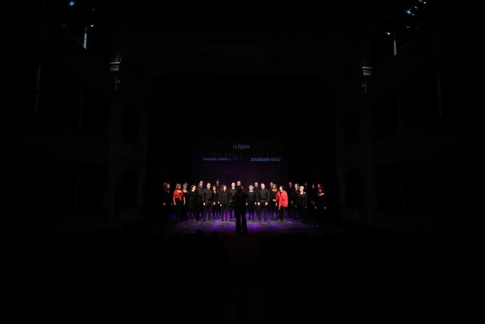 Zamora canta a Joaquín Díaz