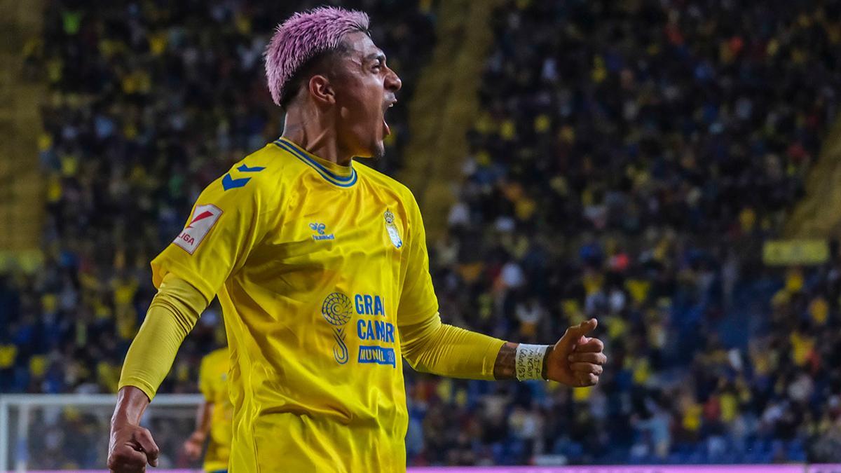 Julián Araujo celebra su gol al Getafe