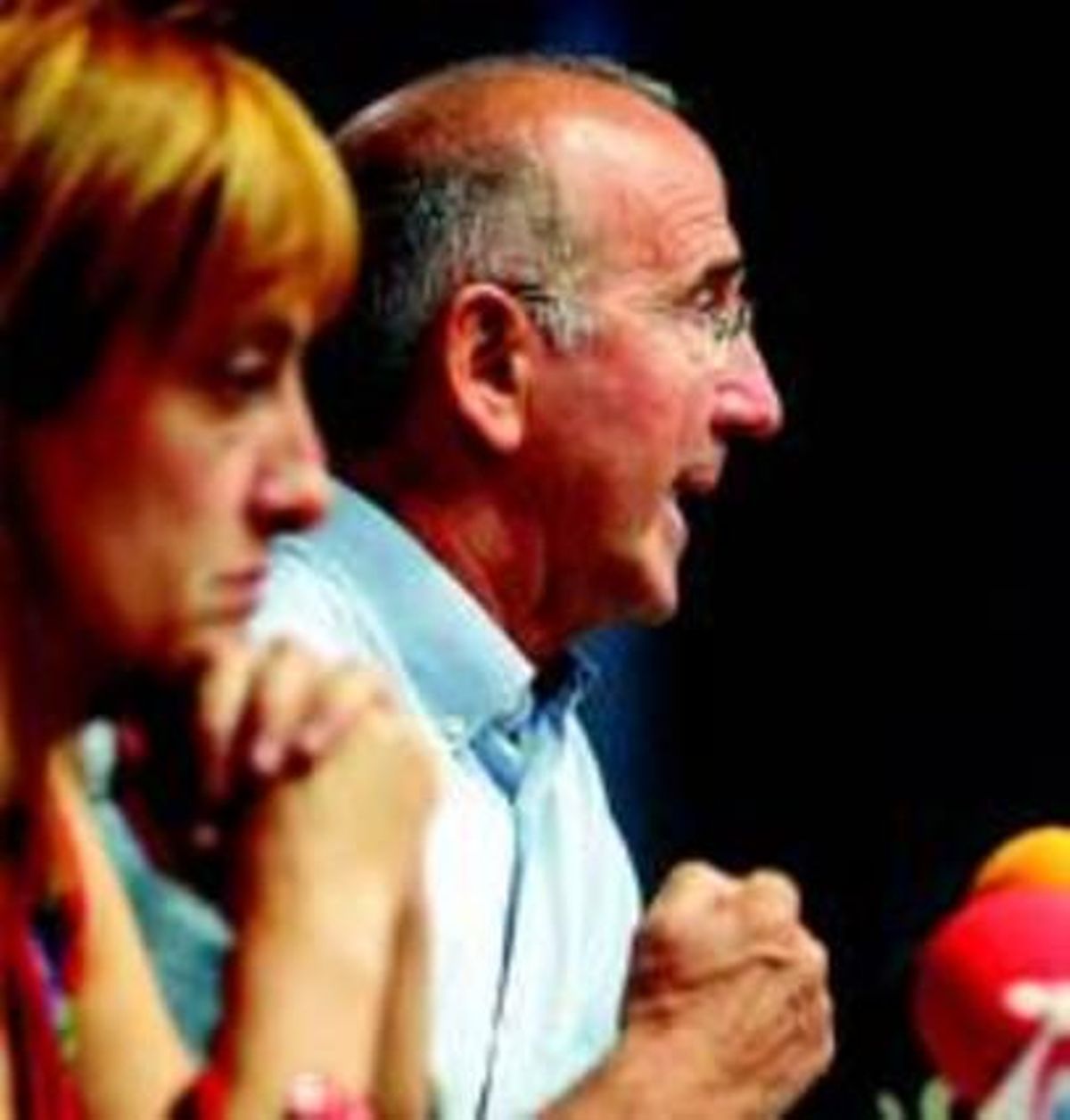 Tasio Erkizia i Itziar Avellanal, a la roda de premsa d’ahir. Tasio Erkizia i Itziar Avellanal, a la roda de premsa d’ahir.