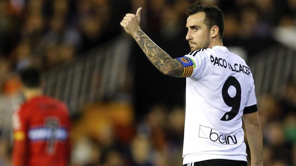 Paco Alcácer en su etapa en el Valencia