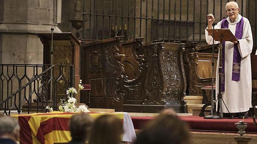 Mossèn Joan Aurich va oficiar la cerimònia a la basílica de la Seu