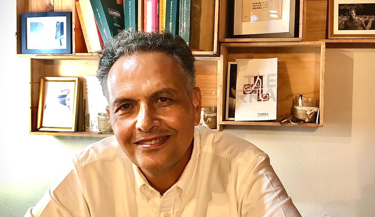 Santiago Gil.