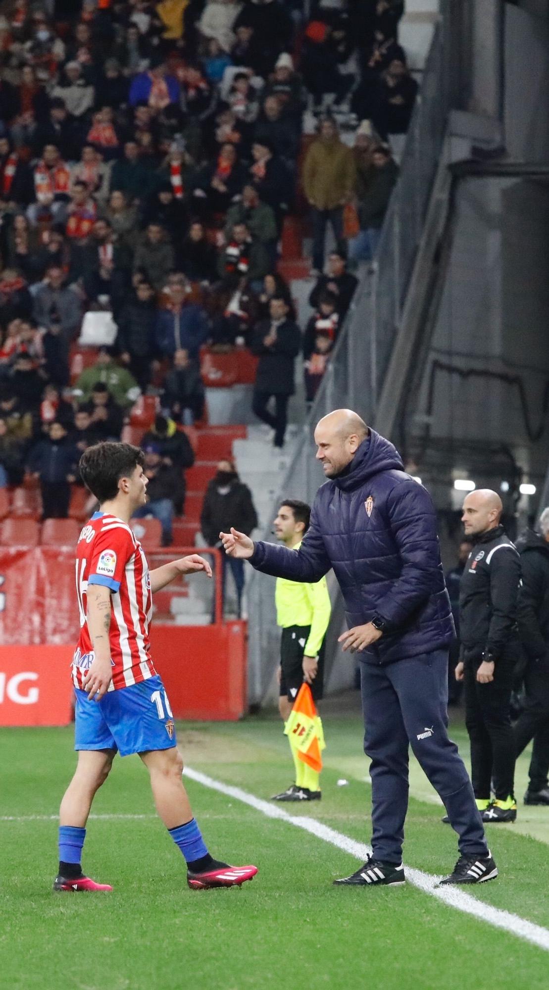 En imágenes: Así fue el Sporting-Málaga disputado en El Molinón