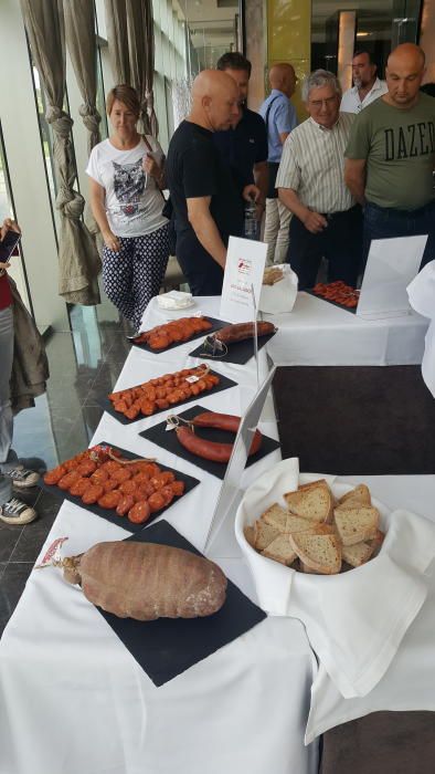 El 'Taller magistral de creatividad con sobrasada' demuestra que hay vida para este embutido más allá de las torradas.